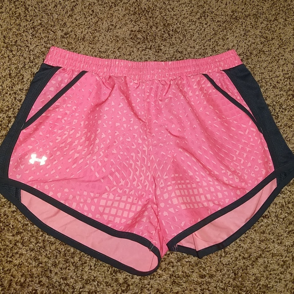Under armour shorts size S